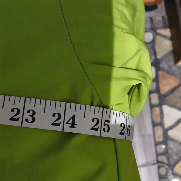 DAVI & DANI Vibrant Green Top - Picture 7 of 7